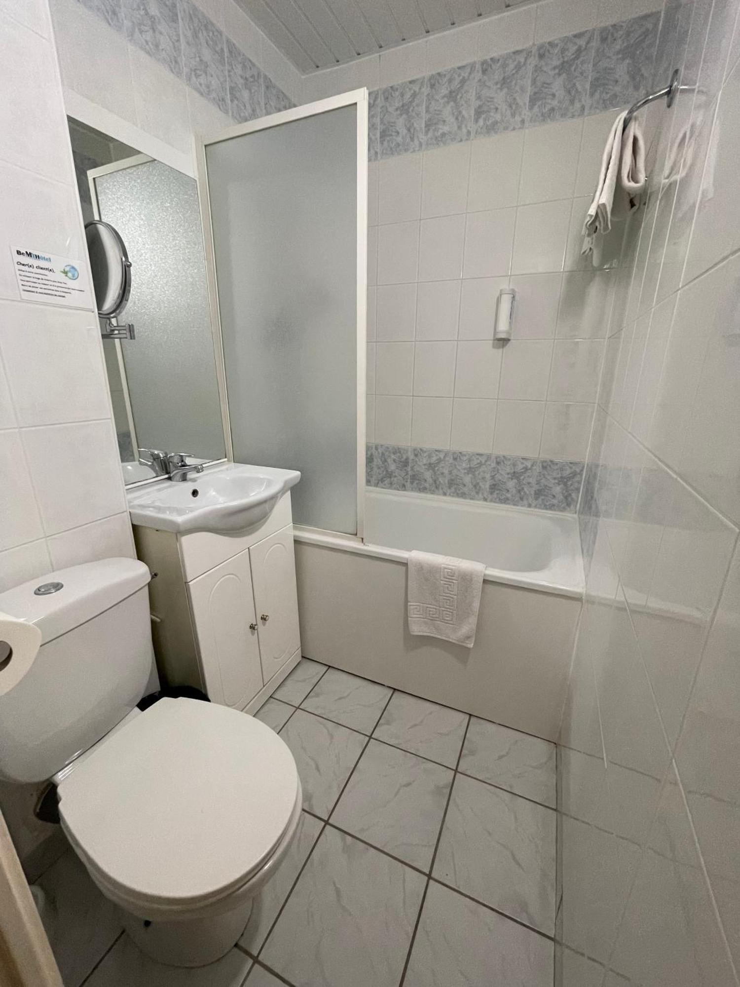 Be Myhotel Эврё Экстерьер фото